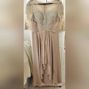 JJ House Taupe Gown Size 16W